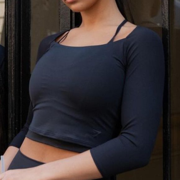 BNWT NEW RELEASE GYMSHARK ELEVATE 3/4 SLEEVE CROP TOP BLACK XS - Picture 3 of 11